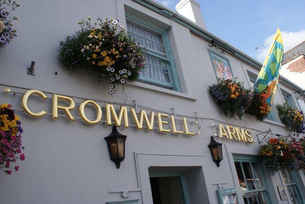The Cromwell Arms Inn Bovey Tracey Buitenkant foto
